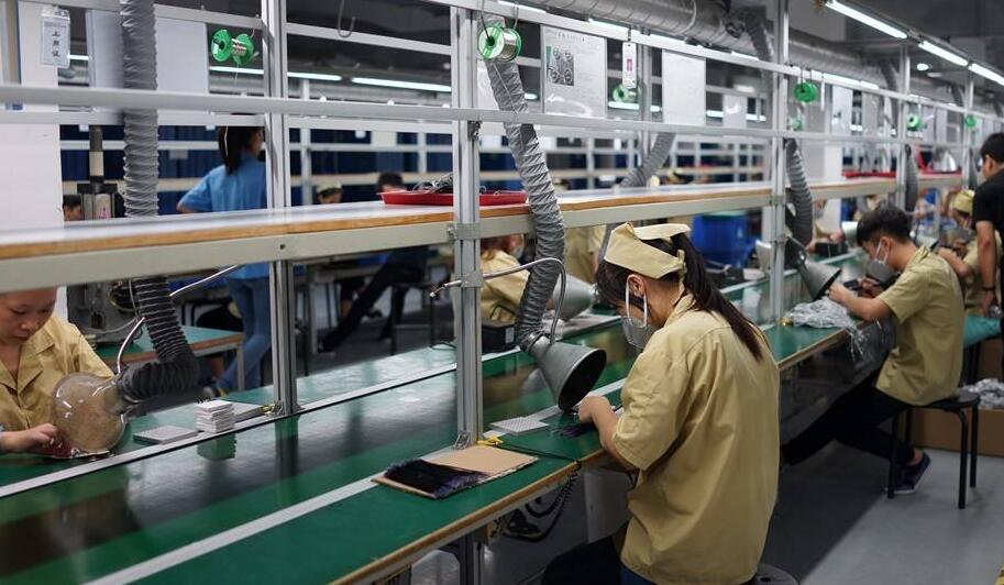 車(chē)間除塵設(shè)備,車(chē)間用煙塵凈化器,執(zhí)信環(huán)保車(chē)間煙塵凈化高效。