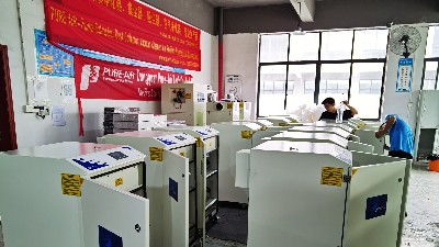 工業(yè)粉塵除塵器，執(zhí)信環(huán)保為工業(yè)加工提供高效除塵設(shè)備。