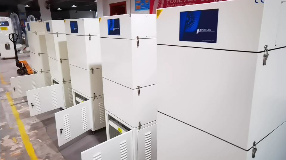 激光切割煙塵凈化器,執(zhí)信環(huán)保激光切割凈化設(shè)備廠家。